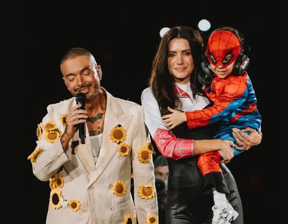 Valentina Ferrer reveló cómo organizó la sorpresa para aparecer en el concierto de J Balvin en Bogotá junto a su hijo Río - crédio @valentinaferrer/IG