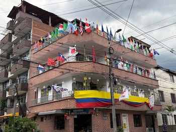 Este lugar se decora cada 5 años con motivo del mundial de fútbol - crédito Radio Noticias Online / Facebook