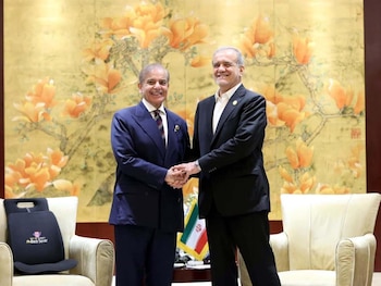 Pezeshkian y Sharif tratarán por teléfono la posible asistencia de Irán a las conversaciones con EEUU en Pakistán