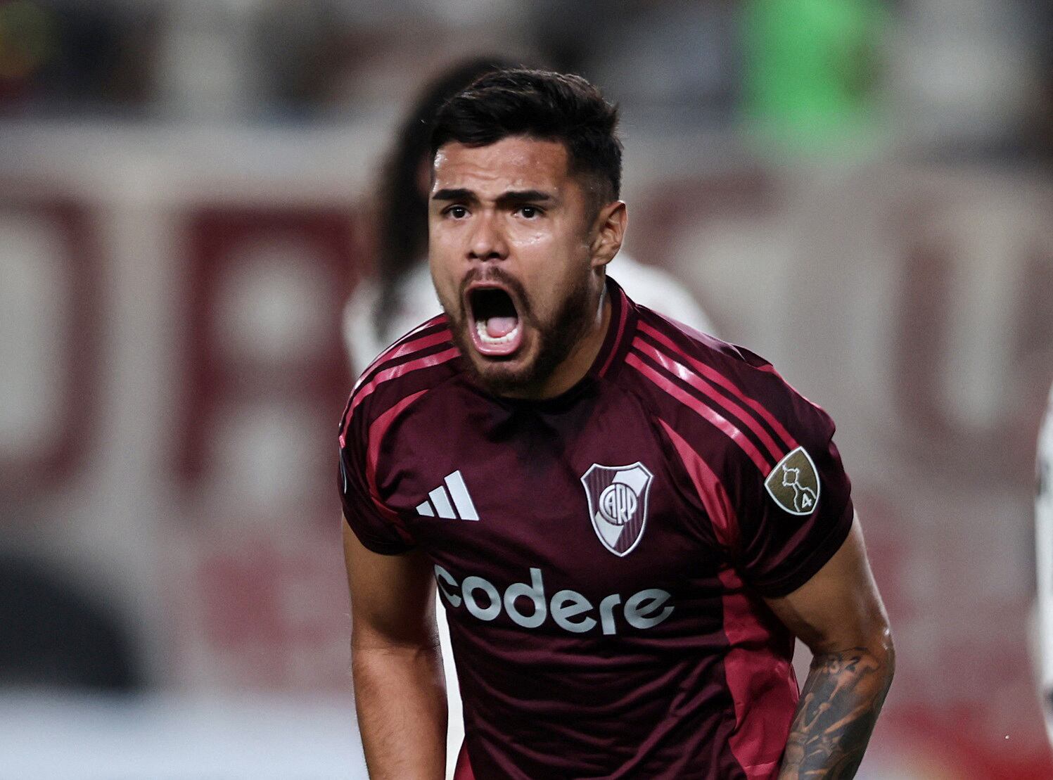 A pesar de que Paulo Díaz estaba en la lista de los futbolístas que iban a ser relegados del plantel, el chileno se quedó en River y será titular (REUTERS/Sebastian Castaneda)