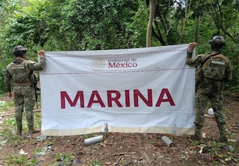 Marina destruye explosivos y neutraliza vehículo blindado en dos operativos distintos en Sinaloa. Marina