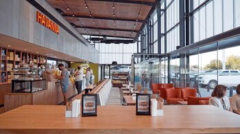 Los espacios cuentan con restaurantes