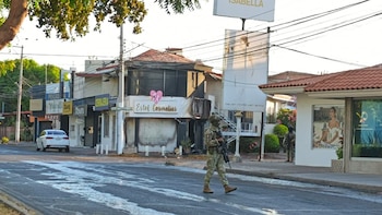 Incendian local de cosméticos de una influencer en Culiacán: había sido baleado dos días antes