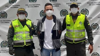 El detenido disparó con un