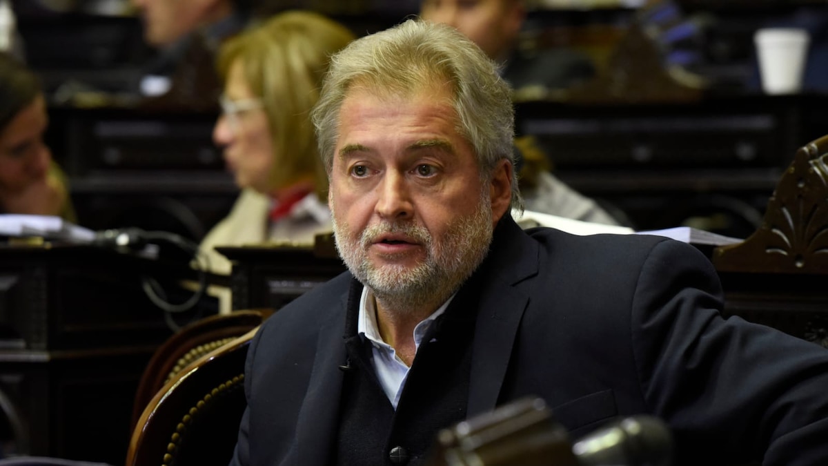 El kirchnerismo perdió un diputado: el santafesino Mirabella anunció su salida y armará un monobloque