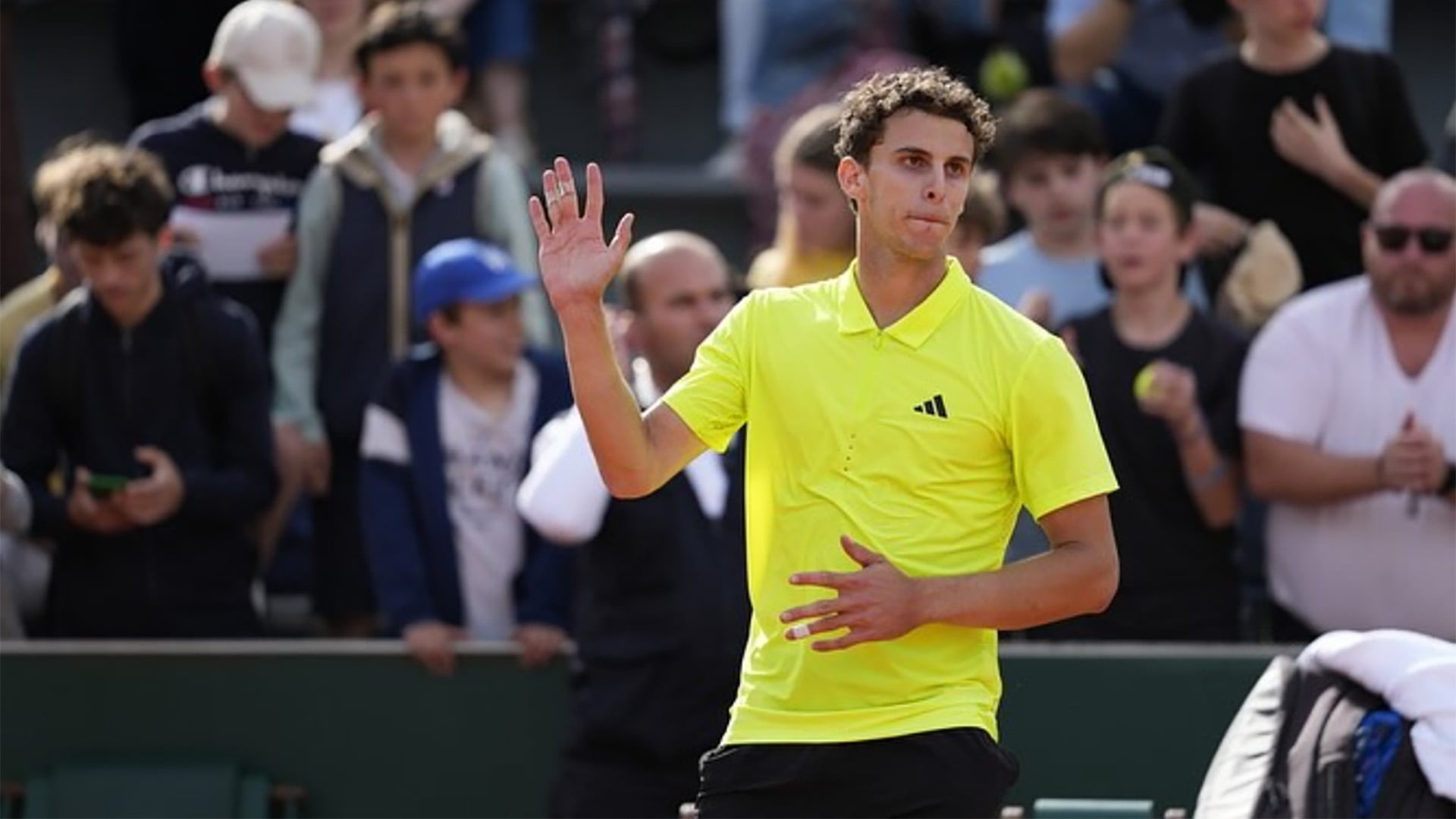 Juan Manuel Cerúndolo eliminó a Casper Ruud en cuartos de final de Gstaad