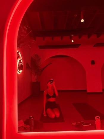 Lola Latorre incorporó sesiones de entrenamiento dando un enfoque integral a su rutina lifestyle durante el viaje