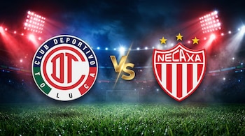 Dos escudos de fútbol, Toluca y Necaxa Laguna, enfrentados con un 'vs' dorado sobre un campo de césped en un estadio iluminado por focos.
