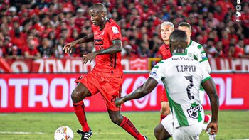 América goleó por 4-1 a