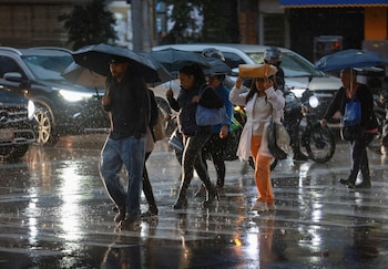 El organismo advierte que incluso las lluvias moderadas pueden originar encharcamientos e incremento en los niveles de ríos y arroyos en zonas bajas. REUTERS/Henry Romero