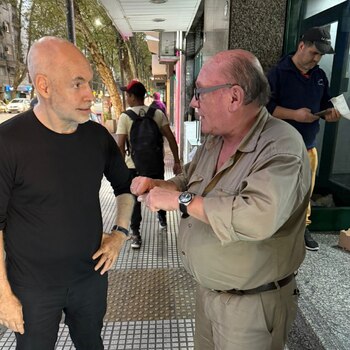 Un encargado de edificio criticó