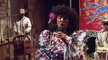 La historia de ‘La candela viva’, el álbum de Totó la Momposina que la llevó a la fama mundial e incluyó la versión de ‘El Pescador’ grabada en Real World Studios