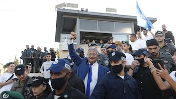 El ministro de Seguridad israelí marcha sobre la mezquita de Al Aqsa entre gritos de "muerte a los árabes"
