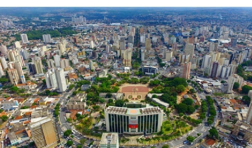 Goiania es la ciudad capital de Estado brasileño de GOIAS, cuya población se incrementó fuertemente entre 1992 y 2002, producto del crecimiento agropecuario de esa región.