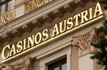 La casa matriz de la empresa del juego Casinos Austria está en la capital austríaca, Viena (REUTERS/Heinz-Peter Bader/File Photo)