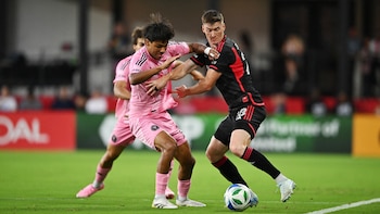 Sin Lionel Messi y con