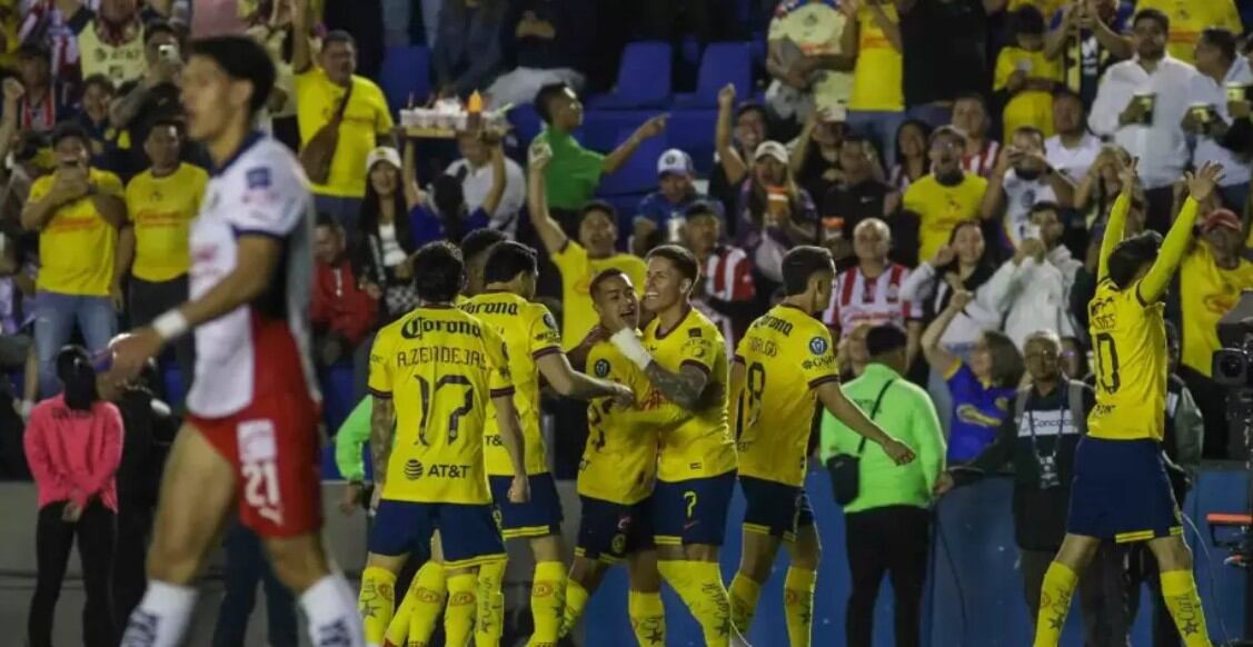 La última vez que se enfrentaron, América goleó a Chivas por marcador de 4 a 0.