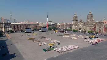 desfile militar día de la revolución mexicana méxico noviembre 20