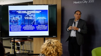 Arturo Molina en su ponencia