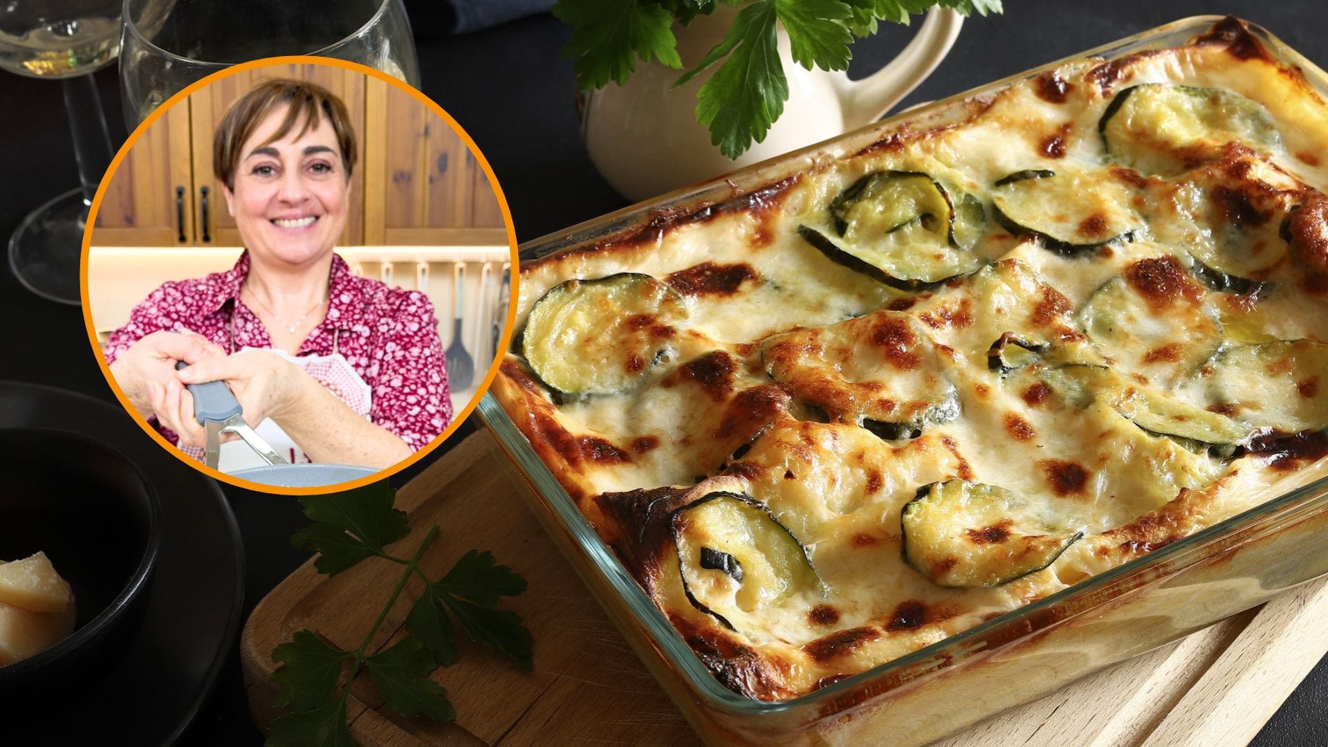 Receta de parmigiana de calabacín de la cocinera italiana Benedetta Rossi (Montaje Infobae)