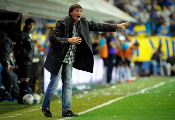 En la imagen, el entrenador