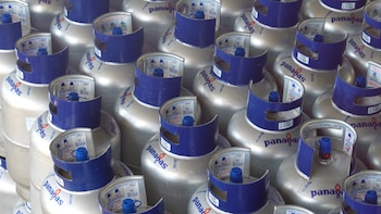 En Panamá los propietarios de comercios al por menor evalúan suspender venta de cilindros de gas licuado de 25 libras