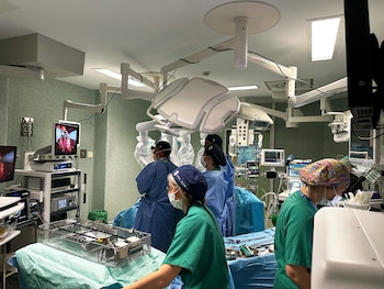 Interior del quirófano durante la