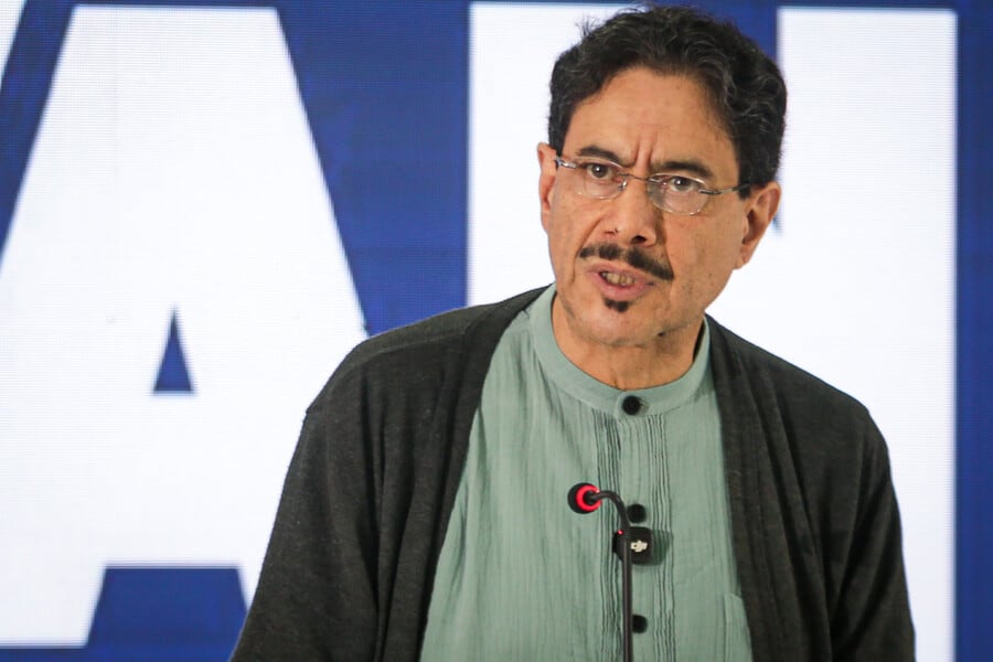 Iván Cepeda confirmó que no asistirá a la posesión de Abelardo de la Espriella y ratificó la desobediencia civil: “Reafirmo mi derecho a posesionarme como senador”