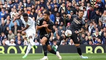 Luis Sinisterra vuelve a las