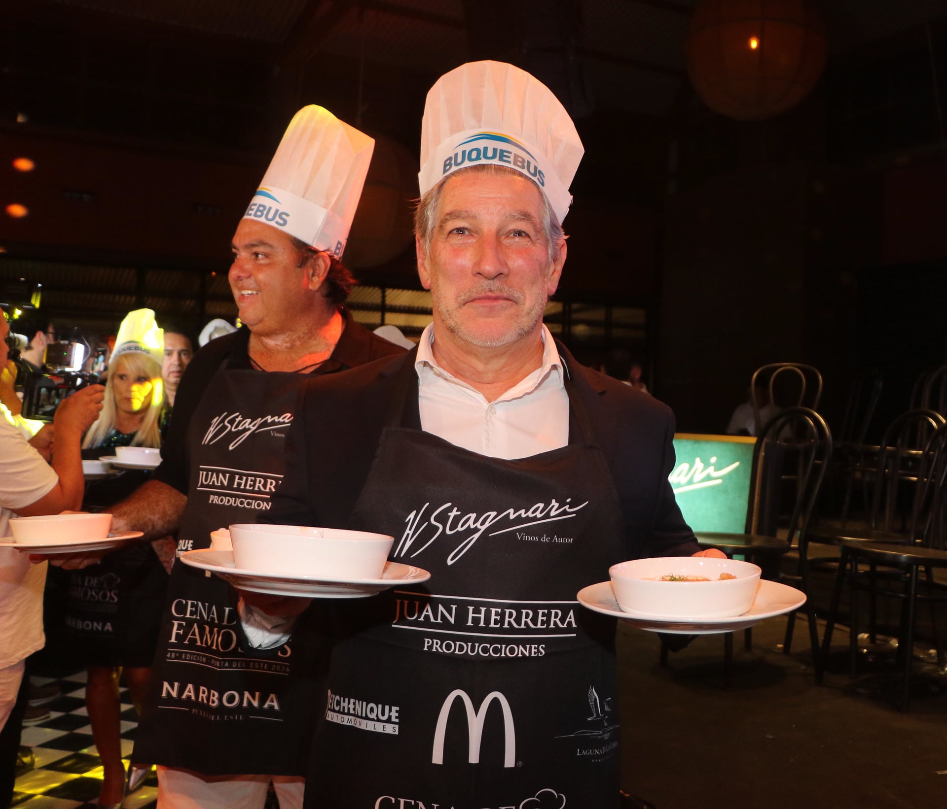 El humorista participó del evento solidario y se sumó a los tradicionales momentos de distensión de la cena