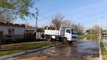 El municipio de Concordia habilitó un centro de evacuados en la ex Bagley, otro en calle Carriero y prepara entre dos y tres refugios adicionales (Fotos: Uno Entre Ríos)