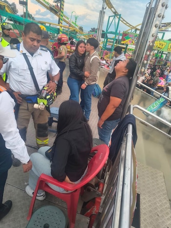 El incidente ocurrió durante el cierre de los festejos de Santiago Apóstol. Dos personas requirieron atención médica por crisis nerviosa.