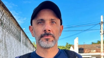 El periodista independiente Henry Constantin cumplió un mes de reclusión y las autoridades ordenaron su traslado a una celda de castigo./ (Diario de Cuba)