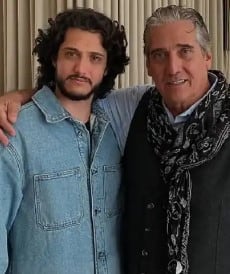 Vasco Madueño confiesa entre lágrimas que reconciliarse con Guillermo Dávila fue el mayor regalo para su madre. Captura: Vida y Milagros.