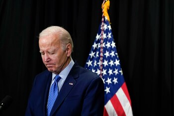 Biden lamentó que aún haya