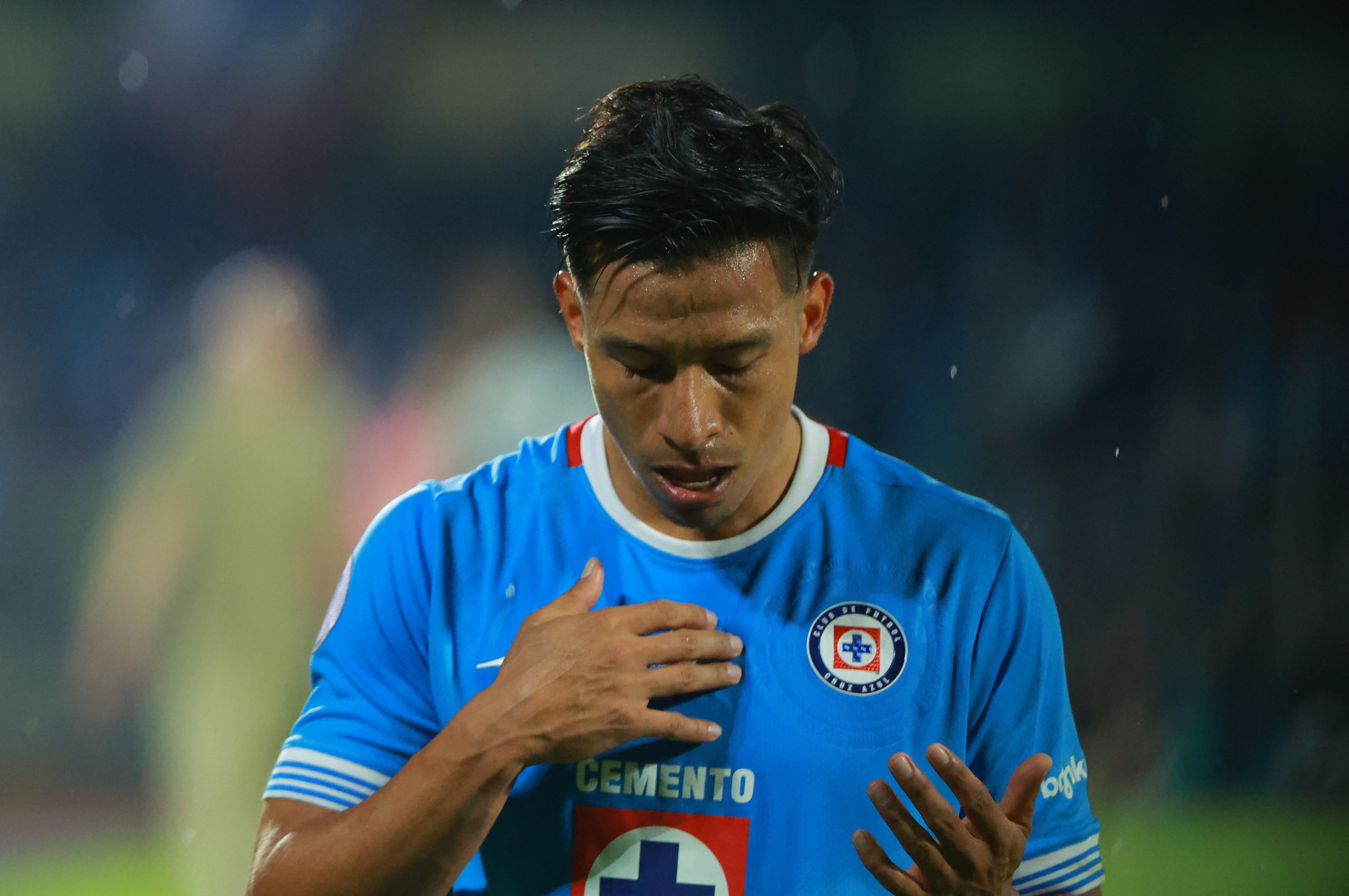 El conjunto celeste deberá esperar la evolución del jugador para tener el tiempo determinado de recuperación. (REUTERS/Raquel Cunha)