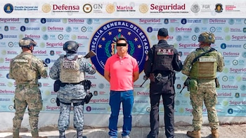Detienen afuera de una iglesia a sacerdote acusado de violación contra una menor de 16 años en Guerrero