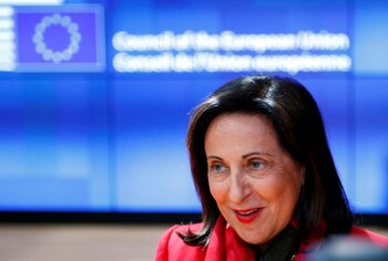 La ministra española de Defensa,