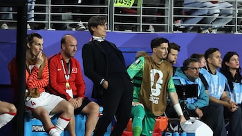 La Federación Turca respalda a Montella y a los jugadores tras la eliminación del Mundial