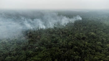 Vista aérea de un incendio
