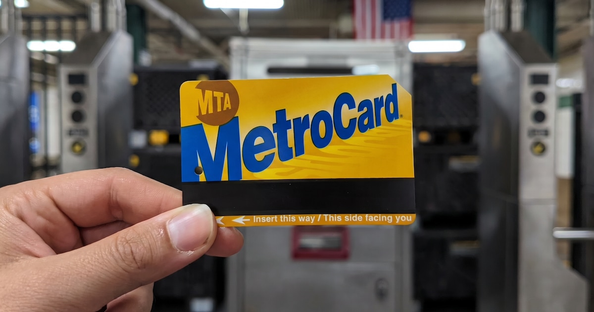 Photo: infobae.com MTA sells retired MetroCard machines for up to $3,000 to collectors