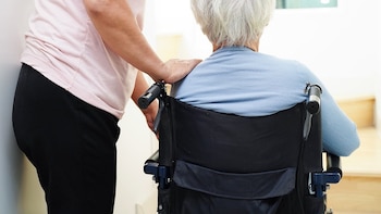 Un factor aumenta la supervivencia entre los mayores tras una fractura de cadera -- y no es el dinero