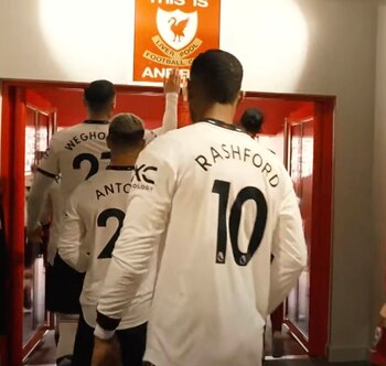 Wout Weghorst tocó el cartel