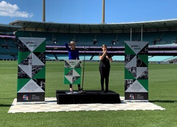 FOTO ARCHIVO: La atleta transexual Ricki Coughlan habla en el Sydney Cricket Ground, en Sídney, Australia, el 1 de octubre de 2020. REUTERS/Stefica Bikes