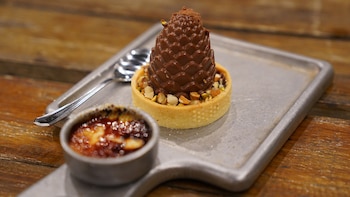 Una piña de mousse de