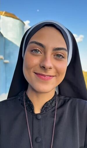 El verdadero nombre de la Hermana Eva es Kamila Cardoso (Instagram/@servasdemariasantissima)