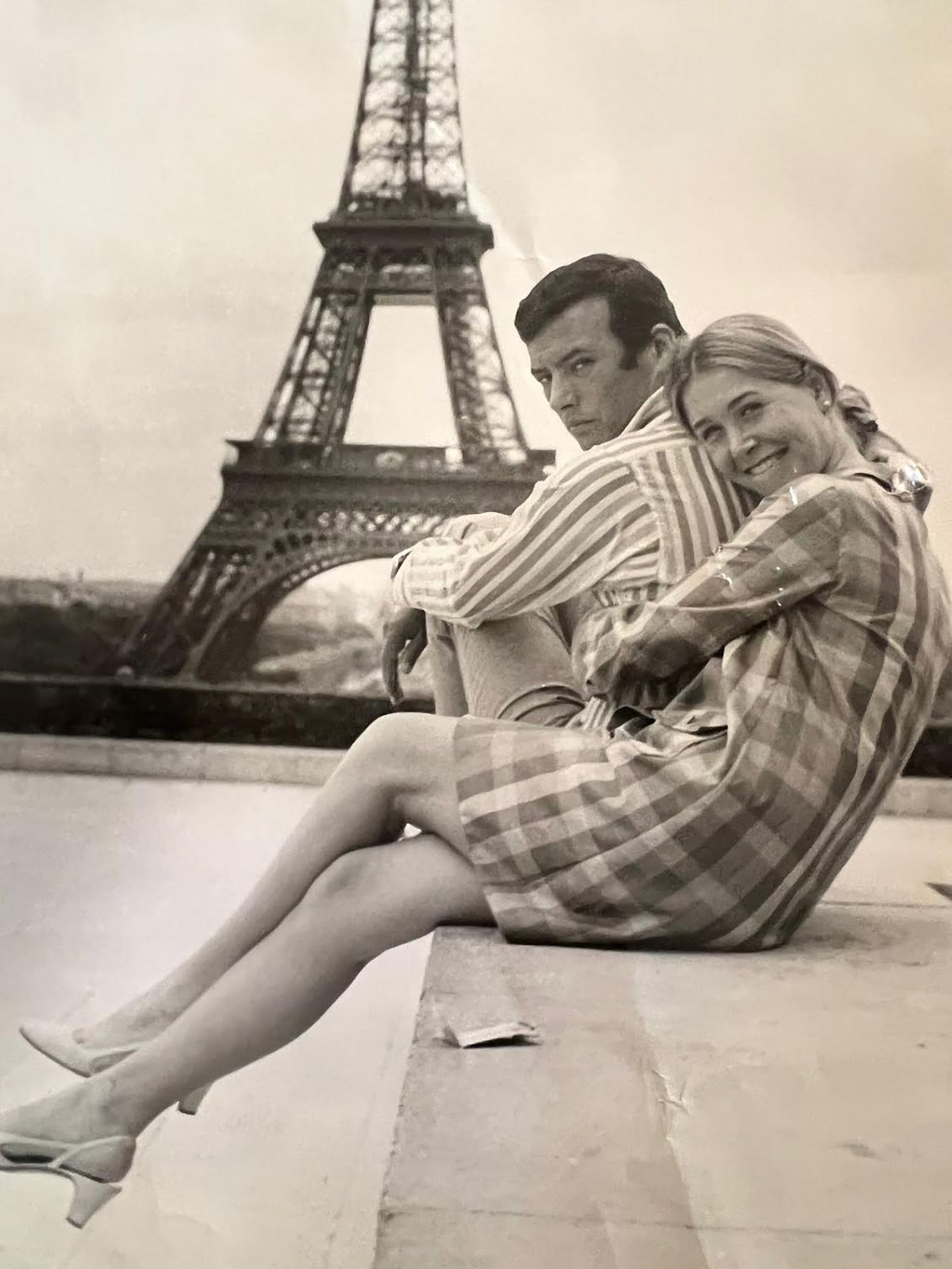 Palito y Evangelina recién casados, en Paris