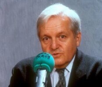 Carlos Pumares en la radio