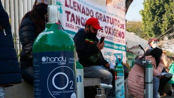 Filas de hasta seis horas