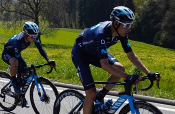 El colombiano Einer Rubio (izq.)